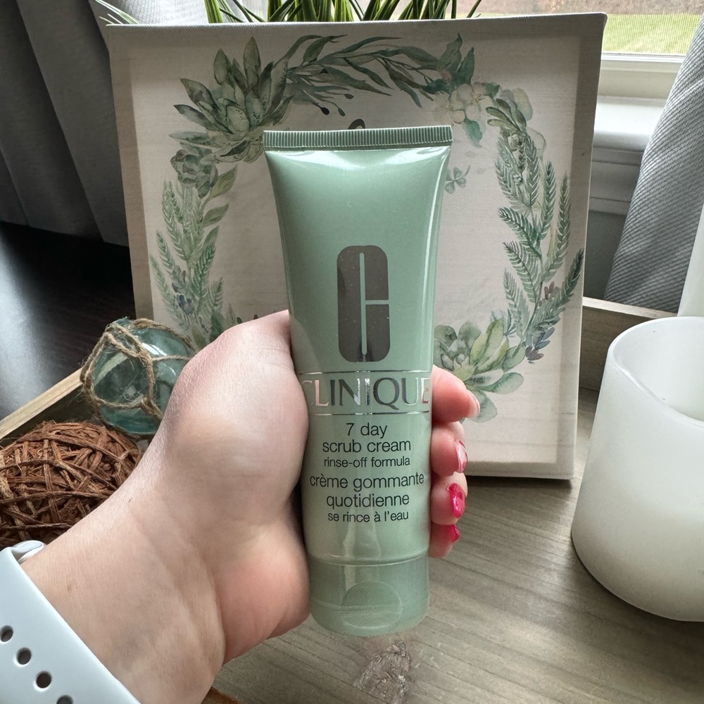 Clinique 7 Day Face Scrub Cream